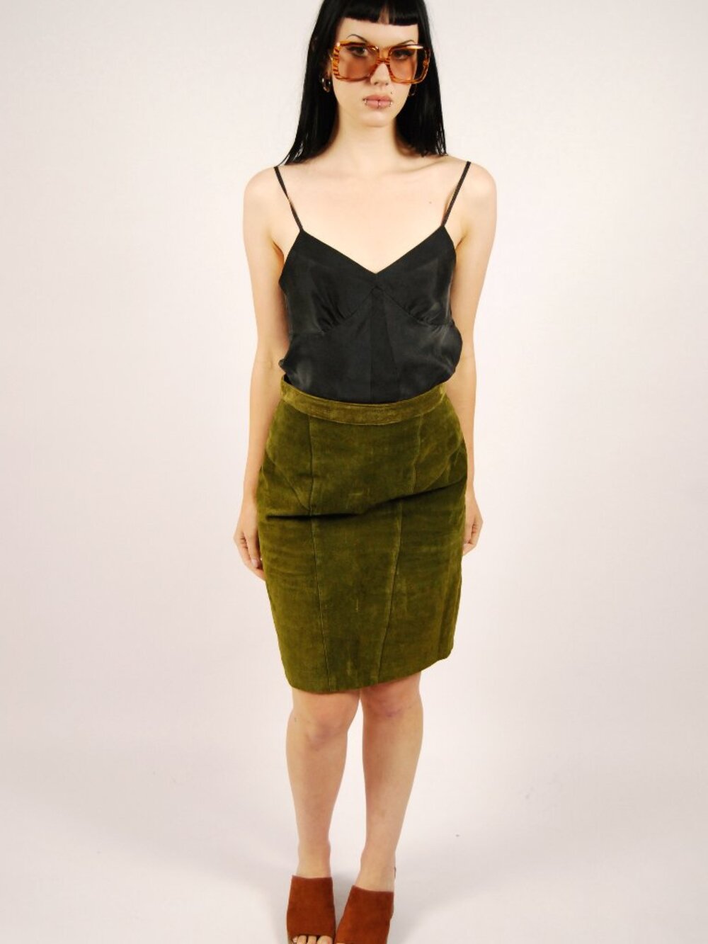 Y2K Green Suede Leather Skirt (12) vintage midi pencil office siren boho chic